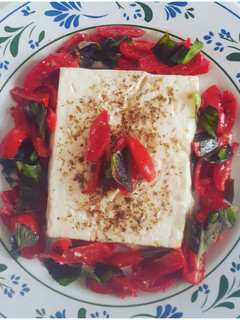 Foto di Feta al forno..con pomodorini & basilico