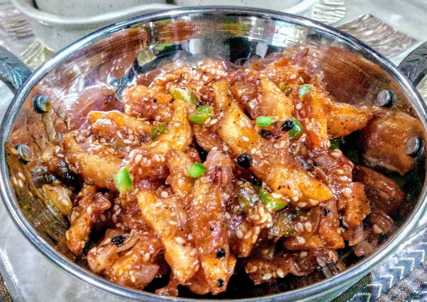 Honey chilli potatoes