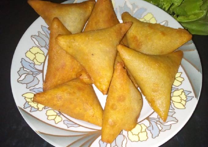 Home made samosa