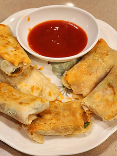 A picture of Chicken and Mixed Vegetables Spring Roll.