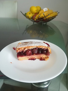 Meggyes pite (Gluténmentesen is) recept fotója
