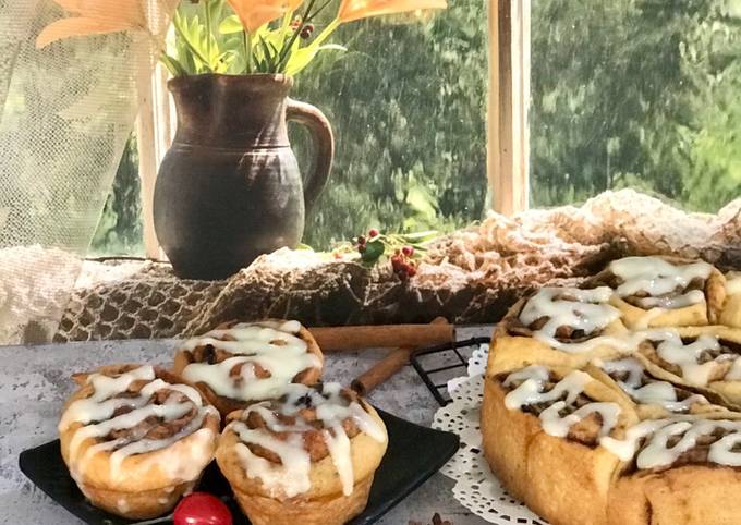 Cinnamon Rolls with Cream Cheese Frosting
