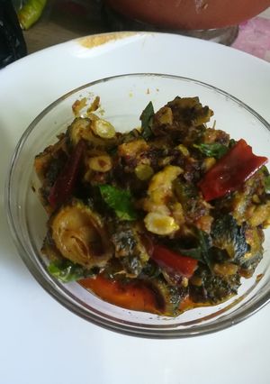 பாவக்காய் தேங்காய் பால் பொரியல் செய்முறை முக்கிய புகைப்படம்