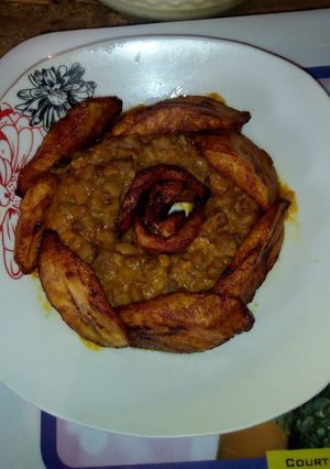 A picture of Fried Plantain and Beans.