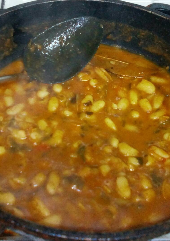 Una foto de Alubias estofadas buenissimas