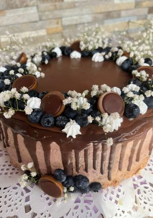 Áfonyás csoki mousse torta recept fotója