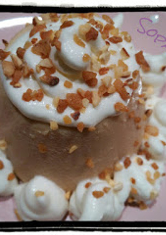 Una foto de Panna Cotta de turrón