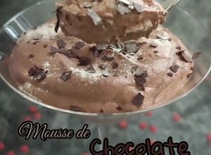 Una foto de 💥 MOUSSE DE Chocolate 💥 #sinhuevos 🤯