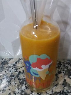 Una foto de Smoothie manzana banana zanahoria!!