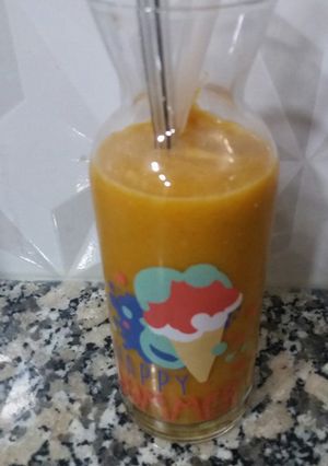 Una foto de Smoothie manzana banana zanahoria!!
