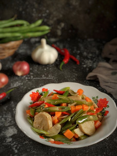 Foto resep "Oseng Buncis Bakso"