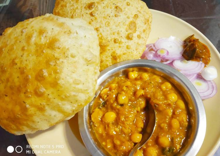 Step-by-Step Guide to Make Favorite Masala poori with white chana