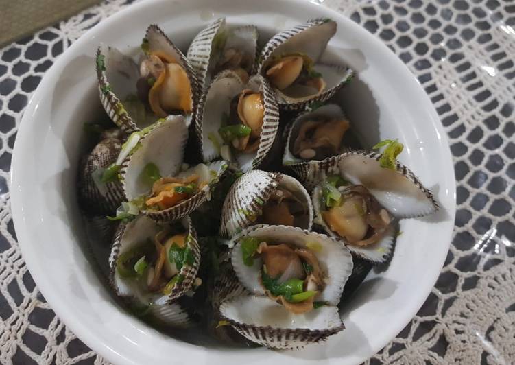 Kerang masak seledri pedas