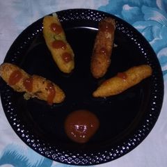 Semolina potato fingers A picture of Semolina potato fingers.