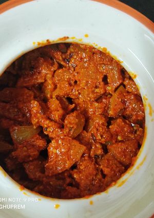 A picture of Amla pickle.