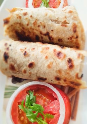 A picture of Masala Paratha.