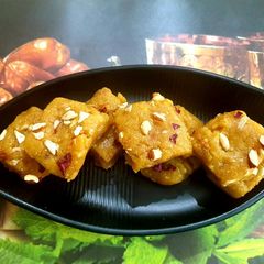 Besan Burfi A picture of Besan Burfi.