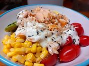 Una foto de ensalada de palta