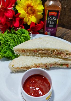 A picture of Mayo chicken sandwich.