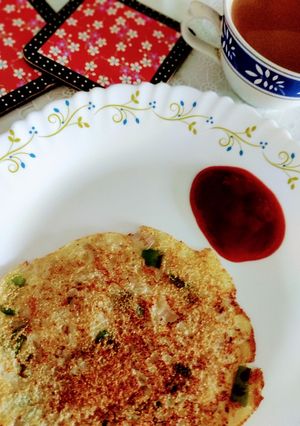 सूजी चीला (Suji Cheela recipe in Hindi) रेसिपी मुख्य फोटो