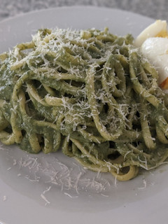 Una foto de Pasta con Salsa de Alcachofa y Espinaca