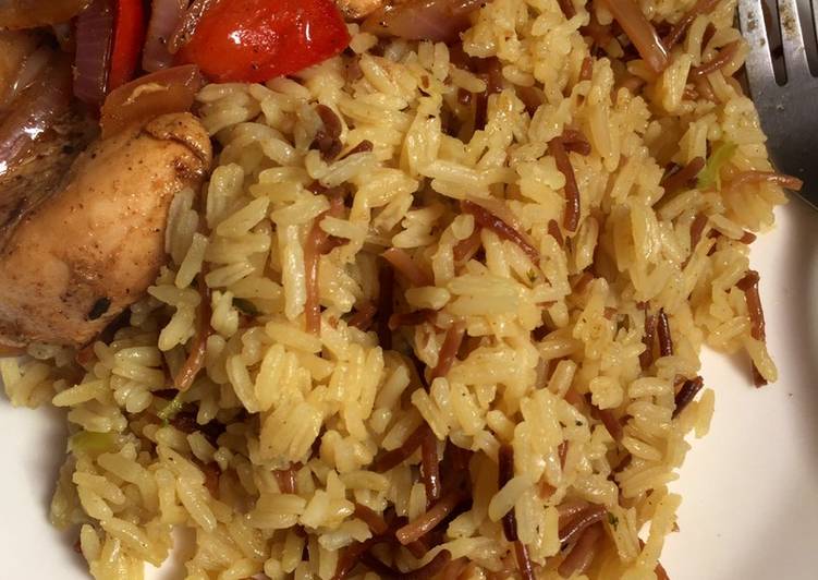 Arroz con fideos