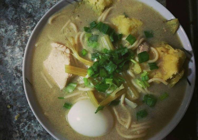 Caldo de pollo especial