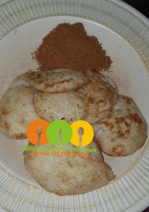 A picture of Masa and grounded kuli kuli.