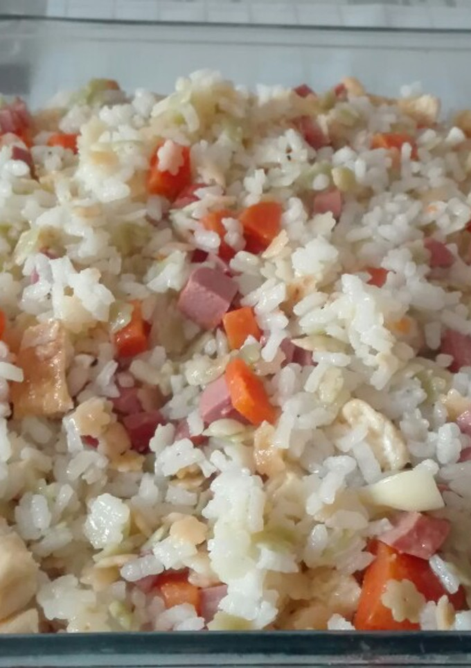 Una foto de Salteado de arroz y estrellitas