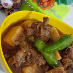 A picture of Mutton Aalu.