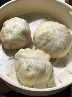 Hình của món Bánh bao trứng cút thịt băm.