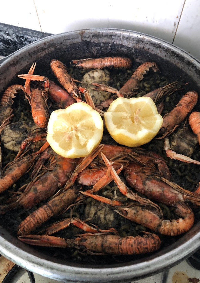 Una foto de 73. Fideuá a mi manera (principal paella)