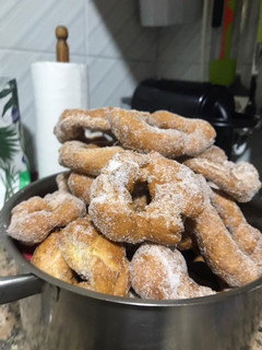 Una foto de Roscos de mi madre