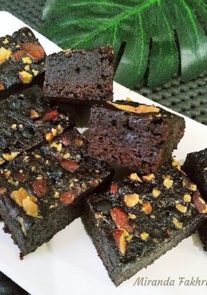 Foto resep Fudgy Shiny Brownies Teflon Tanpa Mixer