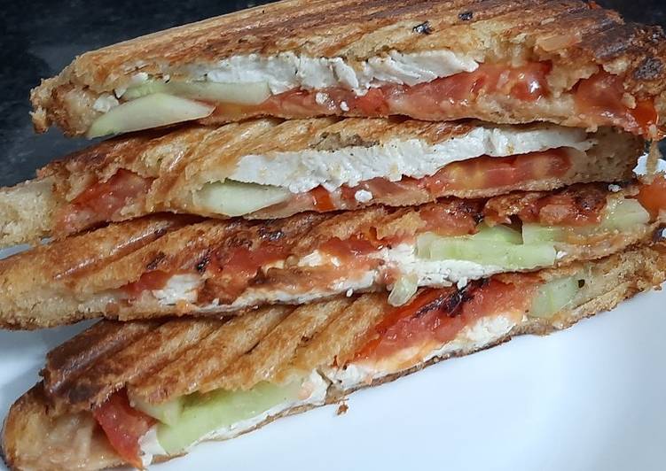 Recipe of Super Quick Homemade Paneer grilled sandwich