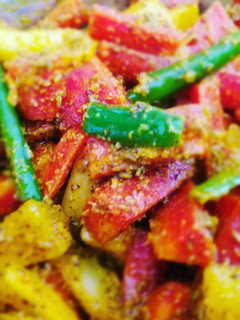 गाजर मूली अचार (Gajar mooli achar recipe in hindi) रेसिपी मुख्य फोटो