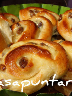 Una foto de Pan brioche de crema y pasas