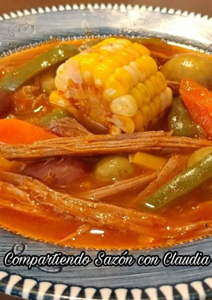 Una foto de Carne deshebrada con verduras🌺