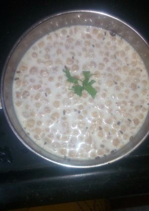 A picture of Boondi Raita.