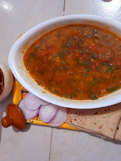दाल पालक (dal palak recipe in Hindi) रेसिपी मुख्य फोटो