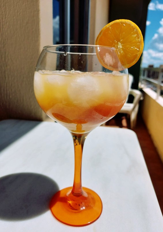 Una foto de Cóctel Sex on the beach🍹