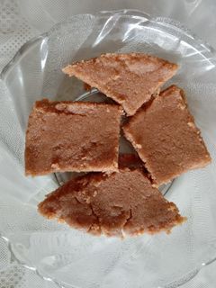 સુખડી (Sukhdi Recipe In Gujarati) રેસીપી મુખ્ય ફોટો
