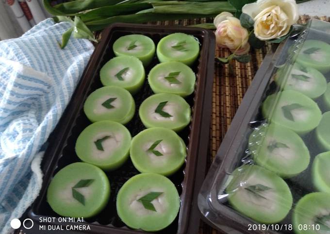 Recipe: Yummy Kue talam pandan