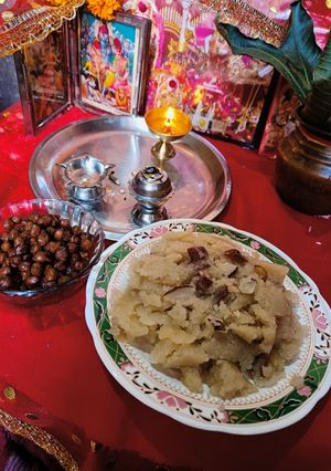 A picture of Halwa Prasad.