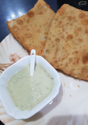 A picture of Arabi Paratha.