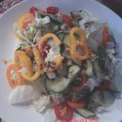 Spring / summer salad রেসিপির প্রধান ছবি
