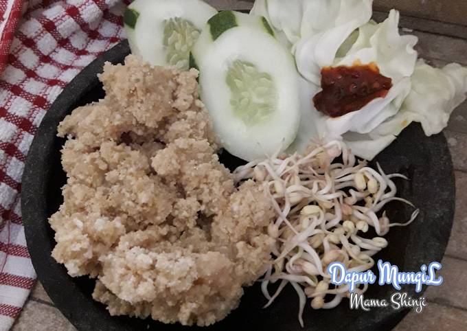 Tiwul Gunung KiduL DIY / sego tiwul / nasi singkong