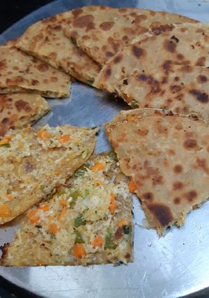 A picture of Cheese Cauliflower Paratha.