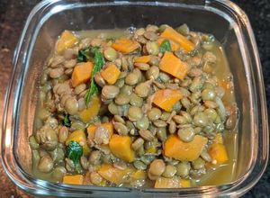 Foto de Lentilha com cenoura e coentro