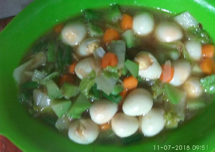 Langkah Menyiapkan Tumis sayuran plus telur puyuh yang simpel